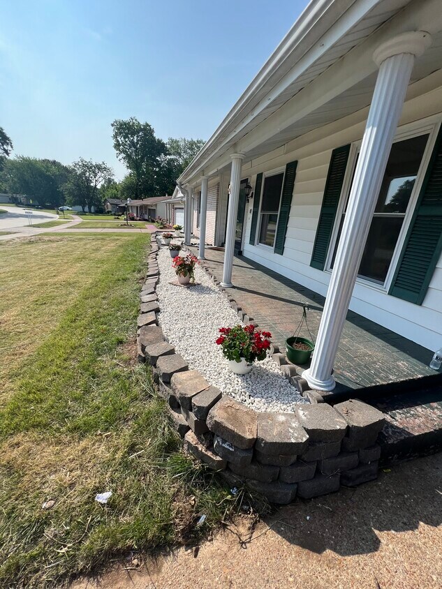 Foto principal - 1433 Kew Gardens Dr