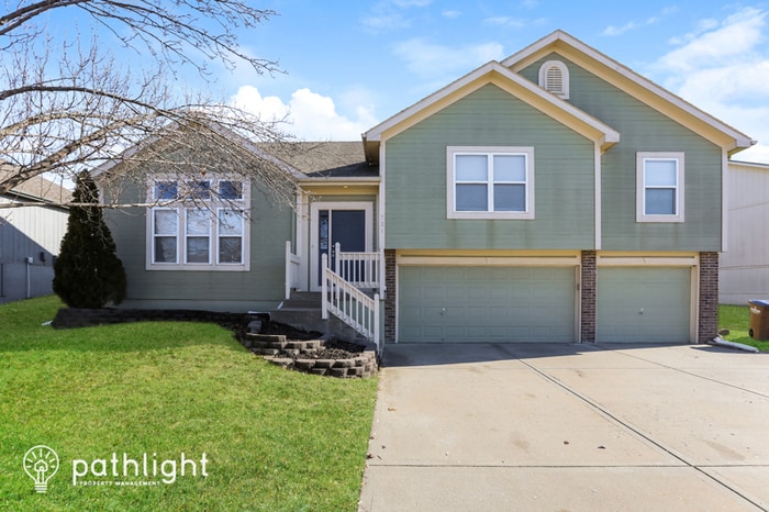 Primary Photo - 731 Chelsea Court, Raymore, MO, 64083