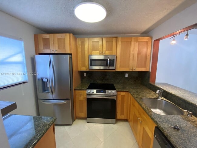 Building Photo - 1740 Jefferson Ave