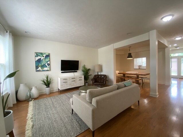 Foto del edificio - 2413 N Park Ave