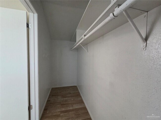 Foto del edificio - 3300 N 25th St