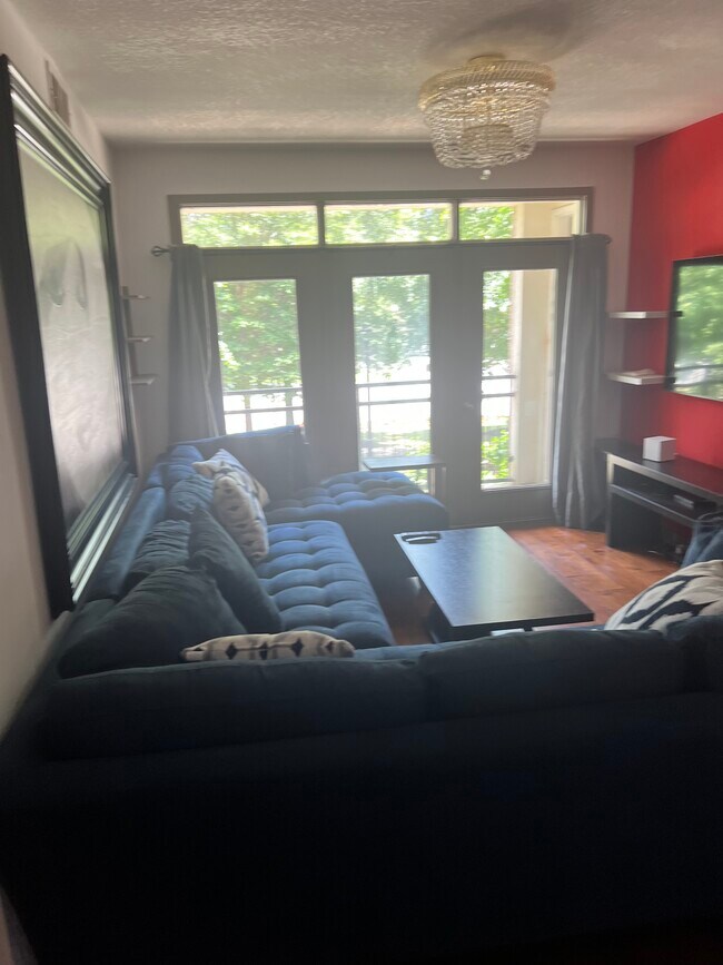 Foto del edificio - 390 17th St NW