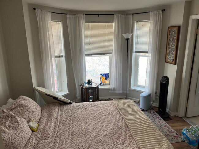 Dormitorio 1 (incluye baño en suite) - 1124 25th St NW