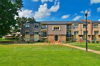 Building Photo - 515 Menlo Dr