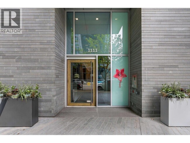 Photo du bâtiment - 1111 Alberni St