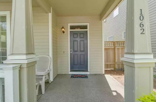 Foto del edificio - Beautiful 3 Bedroom 2 1/2 Bath Home in a F...