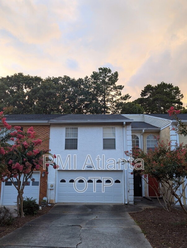 Building Photo - 1782 Millview Dr NE