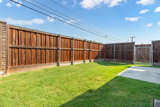 Foto del edificio - 301 W Panther Way