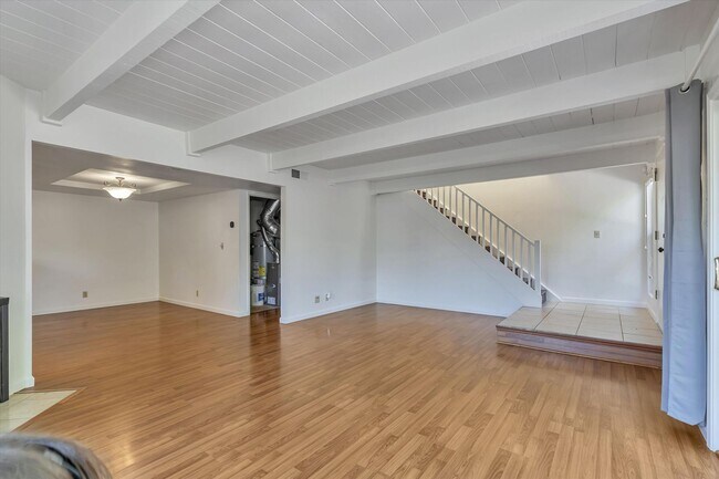 Foto del edificio - Sunnyvale Gem with Sleek Finishes & Though...