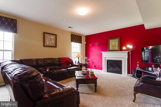Building Photo - 46 Bismark Dr