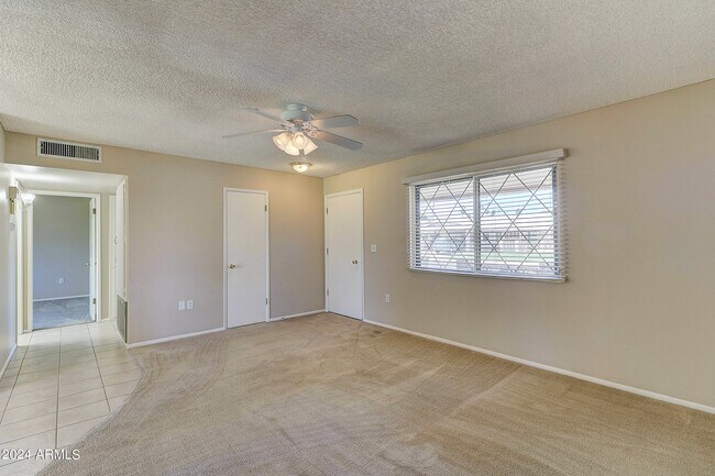 Foto del edificio - 10645 W Saratoga Cir