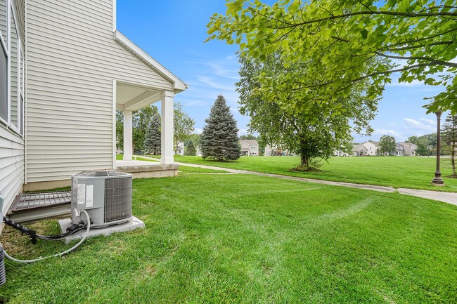 Building Photo - A stunning rental Home that blends comfort...