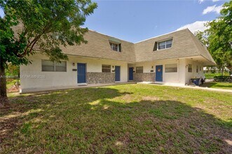 Building Photo - 502-504 Phippen Waiters Rd