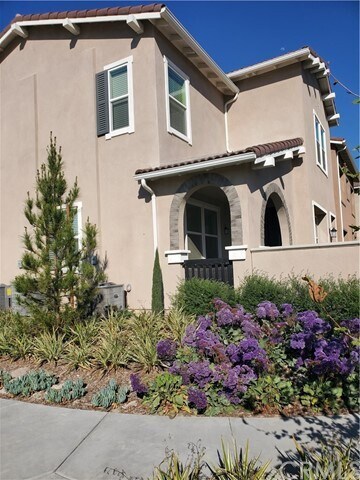 Building Photo - 7060 Vernazza Pl