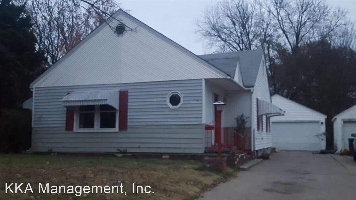 Primary Photo - 3 br, 2 bath House - 2022 Johnstone