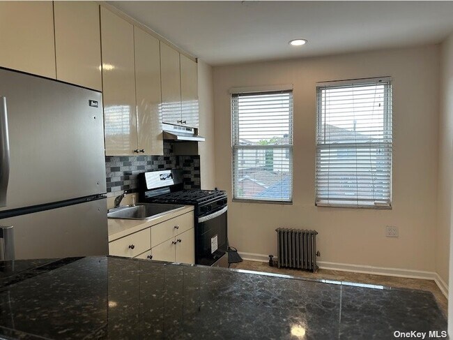 Building Photo - 144-68 177th St