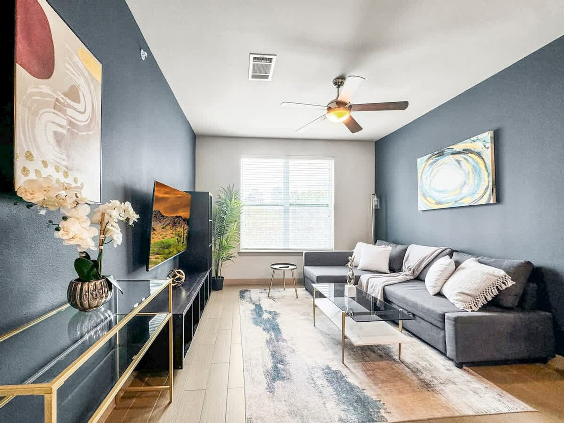Foto principal - 3021 Routh St