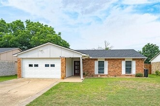 Building Photo - 5409 Slay Dr