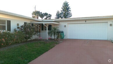 Building Photo - 8 Juniper Dr