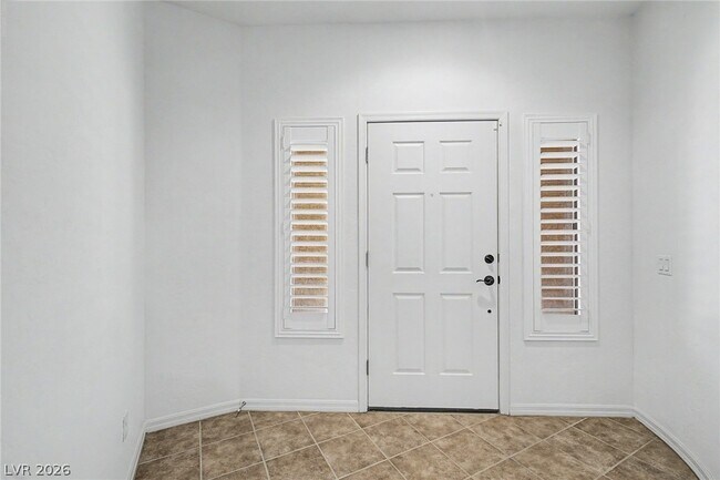 Building Photo - 6051 Tersky Ct