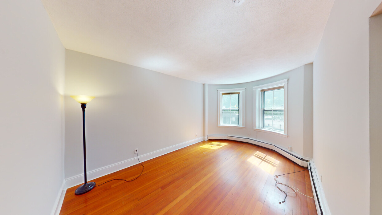 Foto principal - 1811 Beacon St