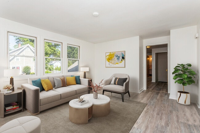 Building Photo - 11 Emerson St