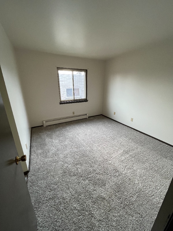 Building Photo - 2111 S 60th St