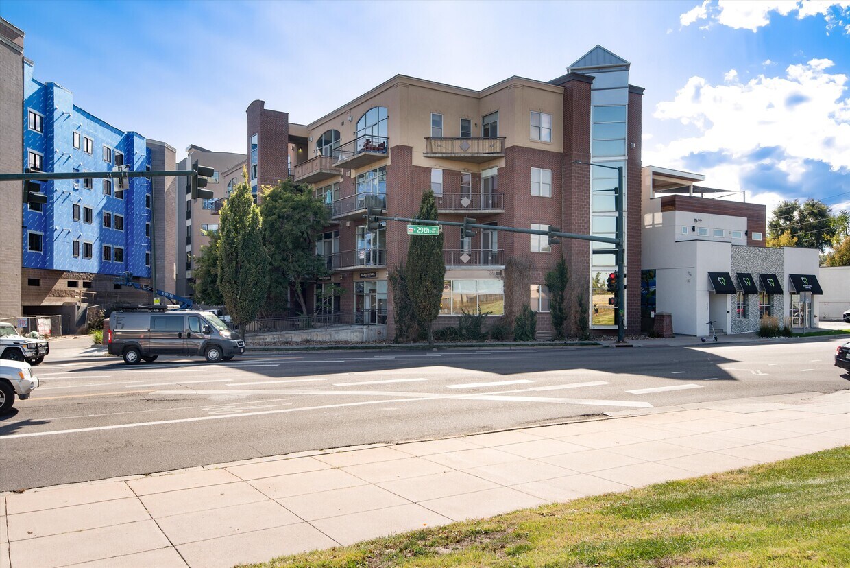 2899 N Speer Blvd Unit 201, Denver, CO 80211 Condo for Rent in Denver