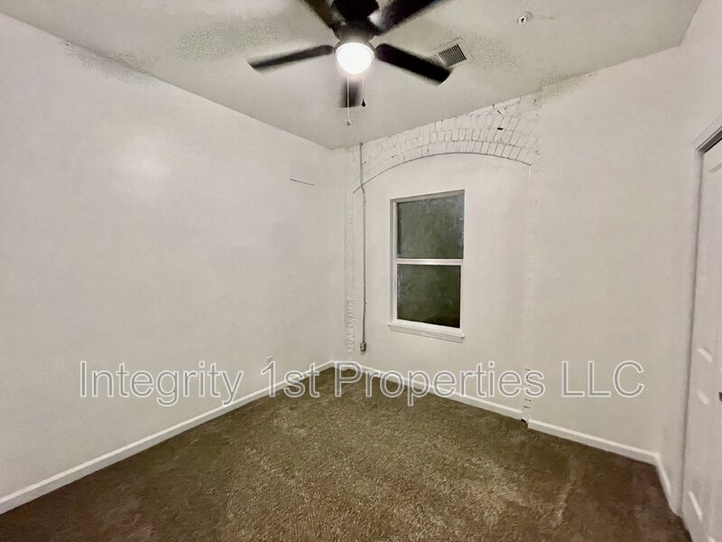 Primary Photo - 740 Washington Blvd