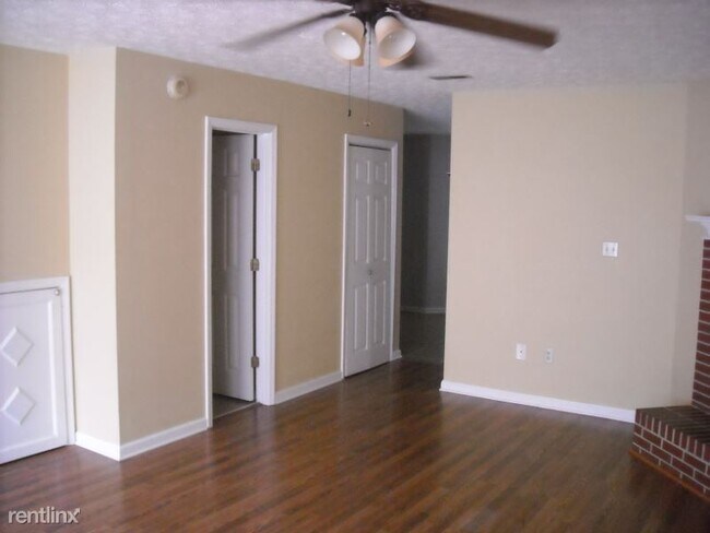 Building Photo - 312 Highland Park Dr