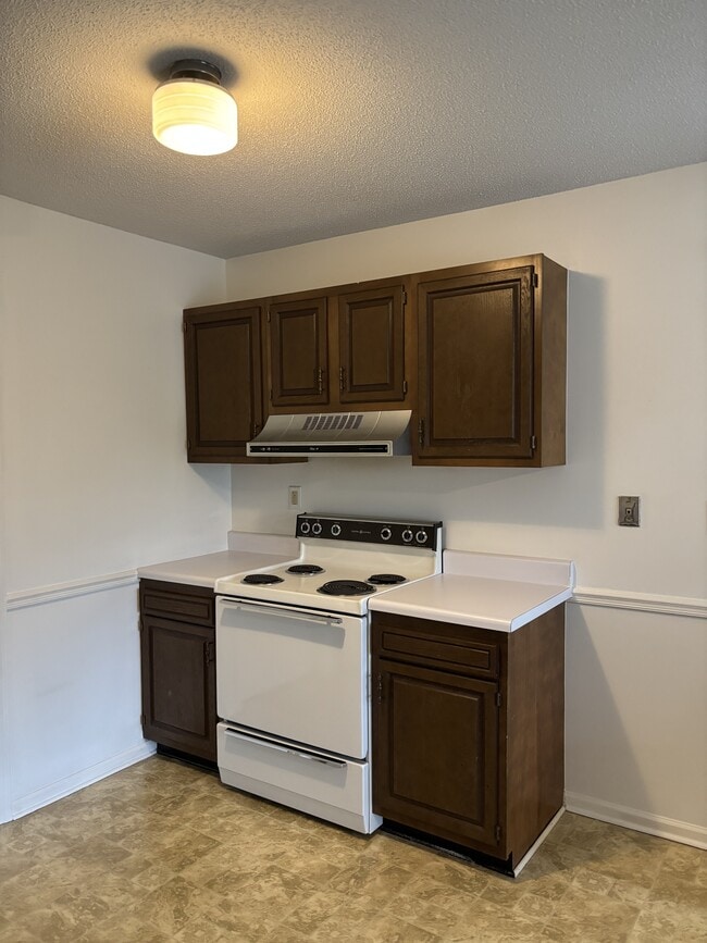 Building Photo - 408 W Harnett St