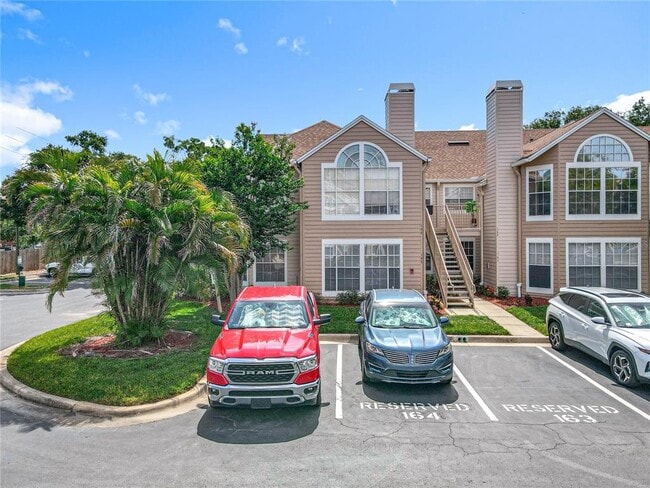 Building Photo - 645 Stafford Terrace