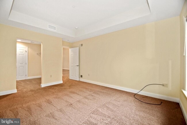 Building Photo - 163 High Pointe Dr