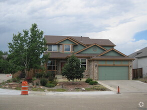 Building Photo - 1319 Iris Cir