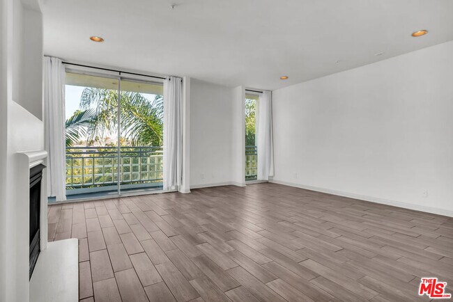 Foto del edificio - 131 Croft Ave