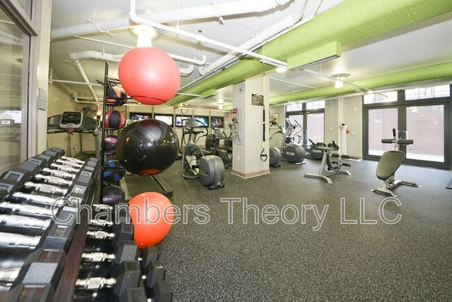 Foto del edificio - 1021 N Garfield St