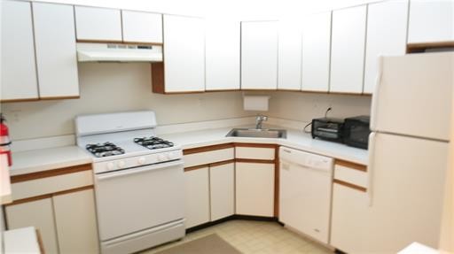 Building Photo - 311 Hampshire Ct