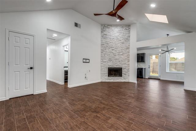 Foto del edificio - 7936 Maiden Ln