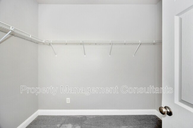 Building Photo - 108 Blackwood Dr NW