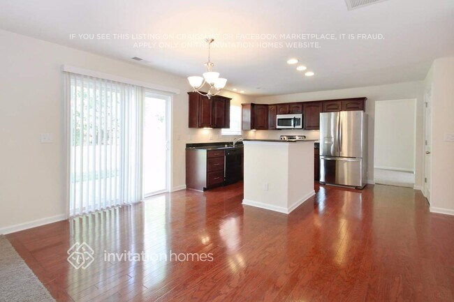 Foto del edificio - 124 Wood Hollow Ct