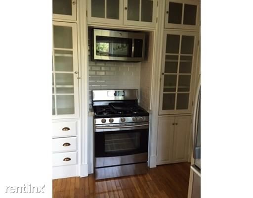 2 br, 1 bath - 246 Brattle St - 2 br, 1 bath  - 246 Brattle St