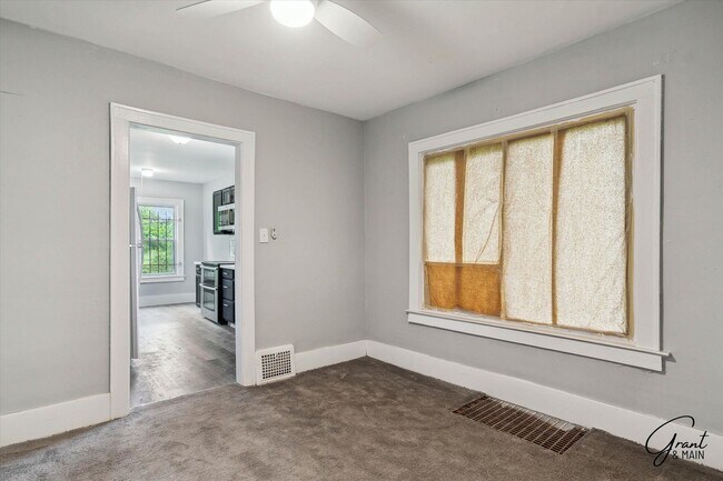 Foto del edificio - $1,200/month - 3 Bed 1 Bath Single Family ...