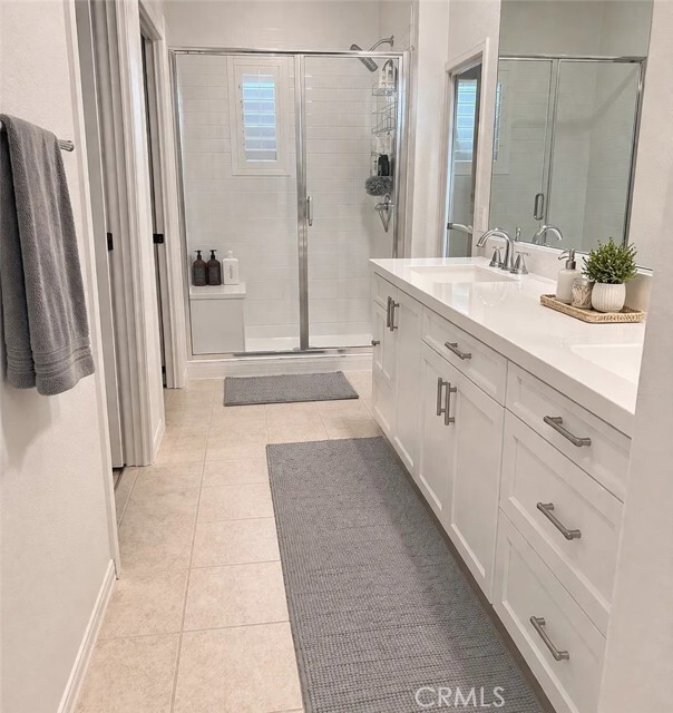 Building Photo - 4032 S Cellars Way