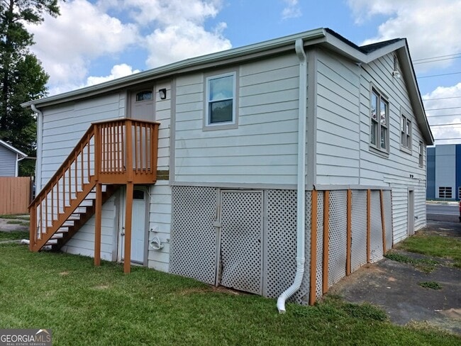 Building Photo - 5549 GA-42