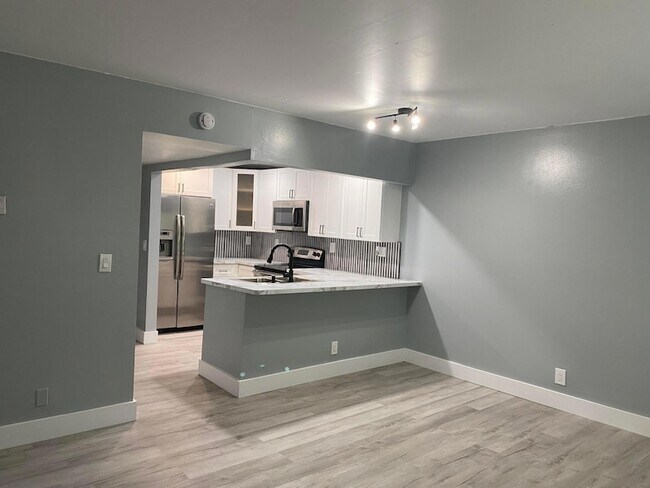 Foto del edificio - 207 NW 32nd Ct
