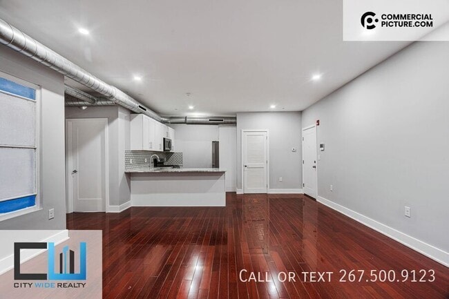 Photo - 929 Marlborough St Apartment