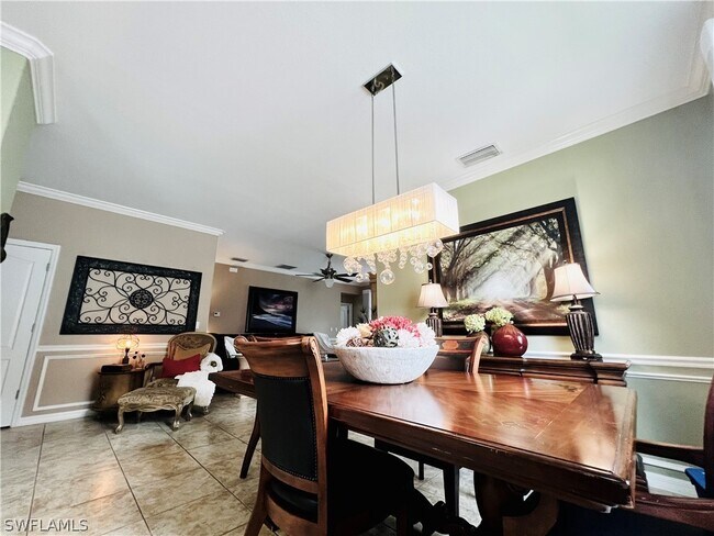 Building Photo - 13067 Silver Thorn Loop
