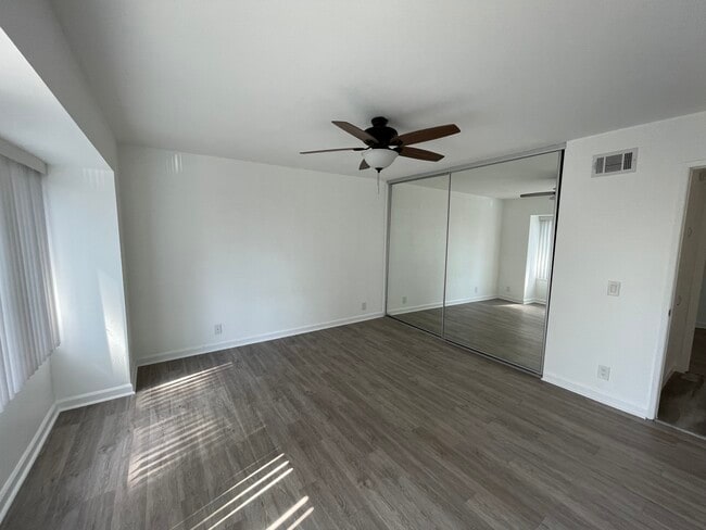 Building Photo - 1656 Tapir Cir