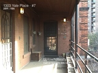Building Photo - 1303 Yale Pl