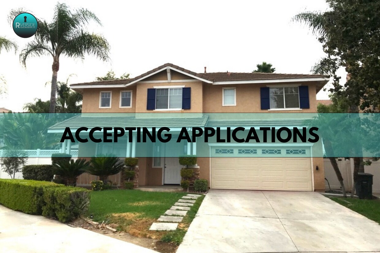 Foto principal - Beautiful 4-Bedroom Home with Pool & Garde...